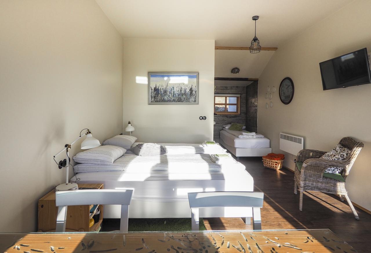 The Garage Apartment Varmahlid  ภายนอก รูปภาพ