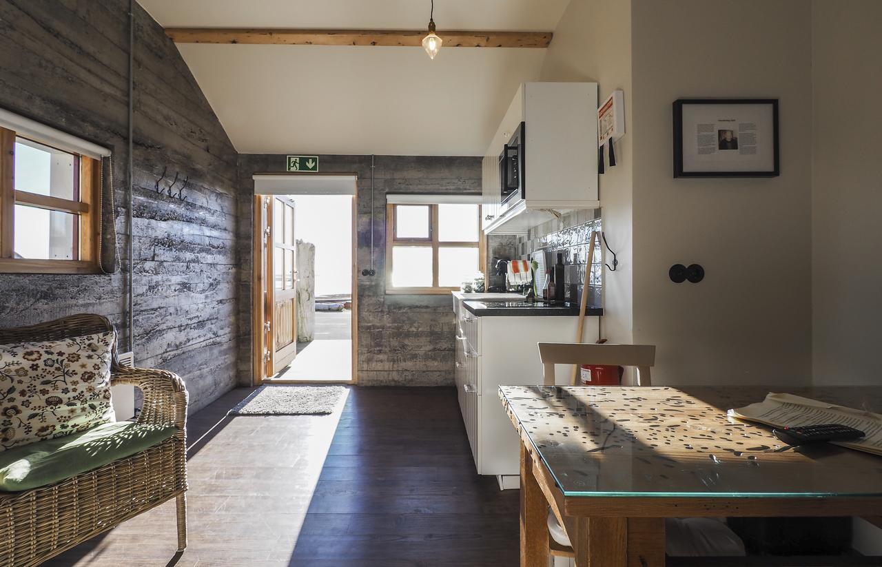 The Garage Apartment Varmahlid  ภายนอก รูปภาพ